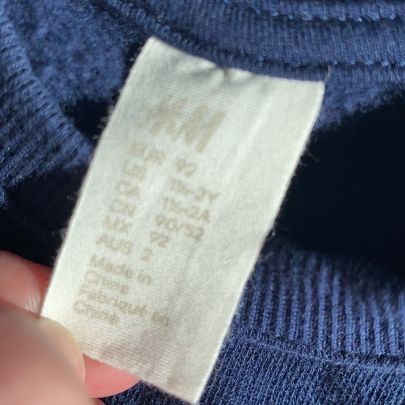 H&M sweatshirt - Picture 3 of 4